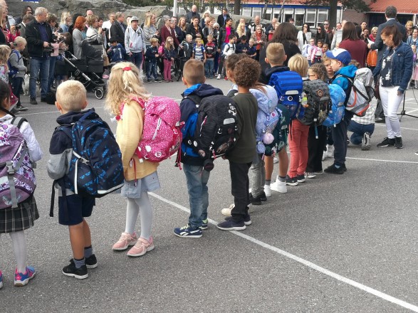 1.klassinger første skoledag 1.klassinger første skoledag